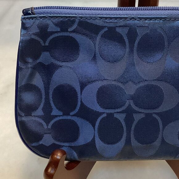 Coach Signature Logo Medallion Wristlet Clutch - Picture 5 of 13